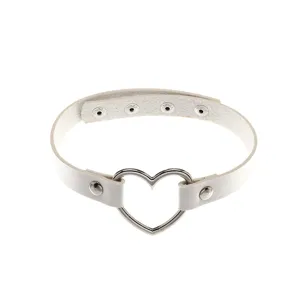 Witte PU lederen hart choker ketting, punk stijl mode kraag voor vrouwen en meisjes.