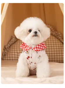 Chaleco de algodón de invierno para mascotas con cuello de cuadros rojos y diseño acolchado