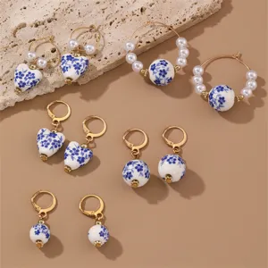 Vintage Chinese Style Blue And White Porcelain Pearl Earrings Alloy Resin Floral Heart Shape Leverback Drop Earrings For Women Elegant Jewelry