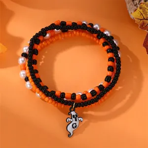 Bracciale di perle multistrato Halloween con ciondolo fantasma nero e arancione elegante.