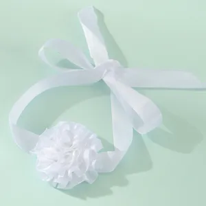 Elegante witte lint pols bloem corsage voor huwelijk bruidsmeisje feest accessoires.