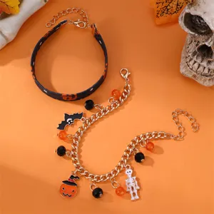 Set braccialetti di Halloween con ciondoli zucca teschio pipistrello, gioielli festivi.