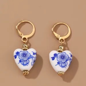Vintage blue and white porcelain heart earrings, elegant Chinese style gold leverback jewelry.