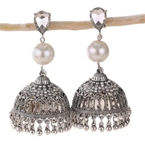 Vintage ασημένια ινδικά σκουλαρίκια Jhumka με κρύσταλλο και μαργαριτάρι για γυναίκες.