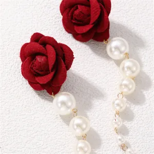 Samt Rose und Perle lange Quaste Ohrringe für Damen, elegante Vintage Herbst Winter Schmuck Design.