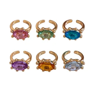 Modische bunte Edelstein Offene Ringe Set, goldfarbene Krallenfassung stapelbarer Schmuck.