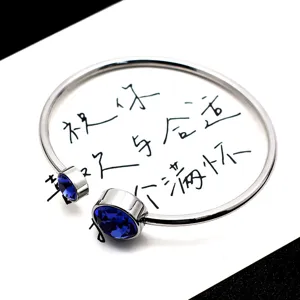 Elegante brazalete abierto de cristal azul redondo geométrico joyería de plata