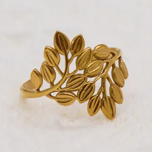 Fashionable gold-colored leaf open ring, minimalist titanium steel twig design ring for daily wear.