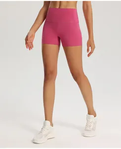 Pantaloncini da yoga fitness rosa a vita alta vista dettagliata per donne corsa sport abbigliamento.