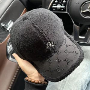 Black lamb wool baseball cap for winter, thickened warm fleece hat with rhinestone brim.