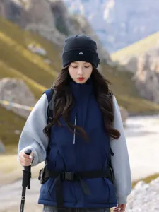 Outdoor hiking knitted beanie hat with embroidered mountain logo for women autumn winter warm