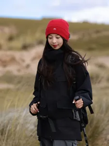 Womens outdoor knit beanie winter warm cap, stylish mountain embroidery slouchy hat red.