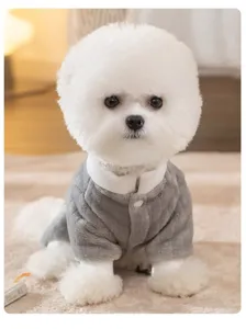 Warme Winter Haustier vierbeinige Fleecekleidung fuer kleine Hunde und Katzen, weich und gemütlich.