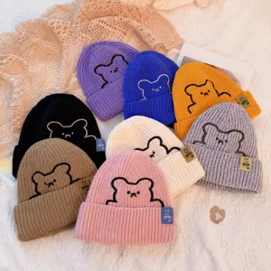 Gorro de Punto Cálido de Invierno para Mujeres Hombres Lindo Oso de Dibujos Animados Bordado Parche de Cara Smiley Gorro Casual
