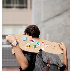 Jolis autocollants de dessin animé esthétiques pour ordinateur portable et skateboard.