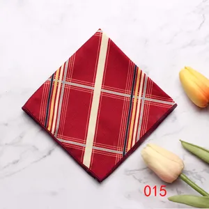 Pañuelo de bolsillo para hombre poliéster rojo rayas geométricas esmoquin detalle