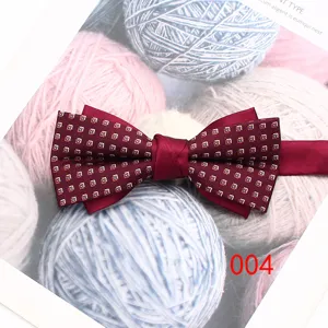 Herren burgunderrote geometrische Fliege, doppellagige formelle Hochzeit Krawatte chic.