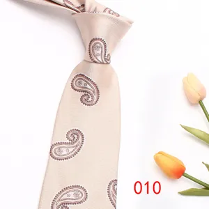 Classic men's paisley necktie 8cm wide business casual wedding formal silk tie accessory.