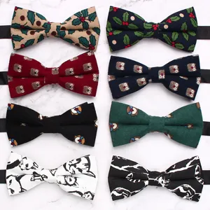Nœud papillon homme à motifs multicolores, accessoire élégant pour mariage et fête.
