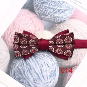 Herren burgunderrote Blumen Fliege Vintage Hochzeit Bräutigam stilvolles Accessoire