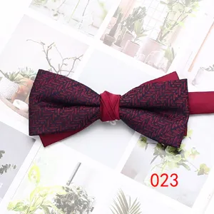 Farfallina geometrica bordeaux da uomo elegante accessorio per abito da sposa formale