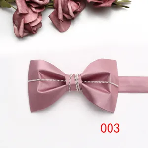 Farfallino rosa antico da uomo con decorazione di catena argentata per festa nuziale 1pz