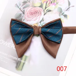Dettaglio farfallino uomo, design retro a doppio strato d'affari, perfetto per abito e banchetto.