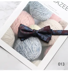 Classic men's floral jacquard bow tie elegant wedding formal neckwear accessory.