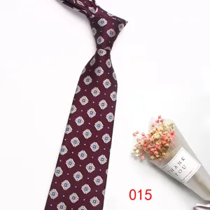 Men's business formal jacquard polyester silk tie with elegant geometric diamond pattern.