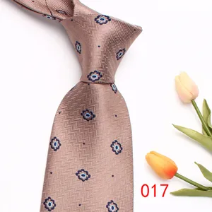 Brown men's business tie with elegant floral pattern, classic slim necktie for formal wear