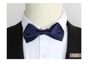 Klassieke donkerblauwe heren satijnen vlinderdas formele pak accessoire voor bruiloften.