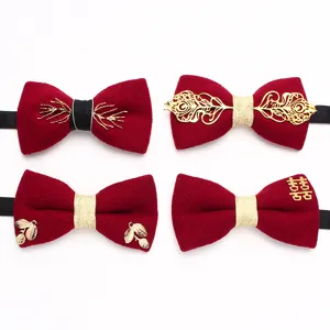 Farfallino da Sposa in Stile Cinese da Uomo Rosso Vino Seta Jacquard con Accessori in Metallo Doppia Felicità e Strass