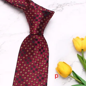 Burgundy silk necktie for men 8cm business formal floral woven tie stylish accessory