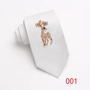 White textured necktie featuring a sparkling rhinestone deer brooch for men casual wedding.