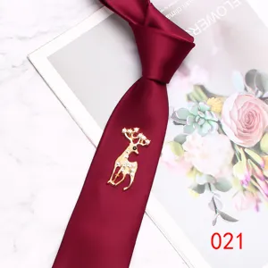 Wine red silk necktie with luxury gold deer crystal brooch for wedding groom formal wear.