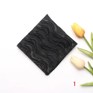 Pañuelo de bolsillo negro de jacquard con patrón ondulado para hombre, accesorio retro.