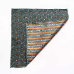 Pochette de costume rétro pour homme élégant mouchoir en soie polyester à motif floral.