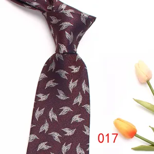 Men's business formal tie featuring 8cm width and elegant silver leaf jacquard silk pattern.