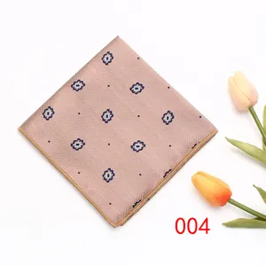 Heren business pak pochet met delicaat bloemenpatroon, elegante formele zakdoek voor pak.