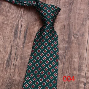 Cravate pour homme vert foncé classique avec un élégant motif géométrique floral rouge et blanc.