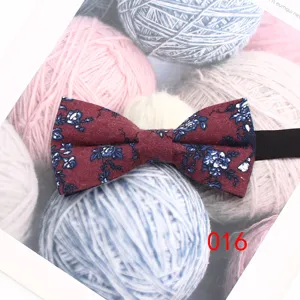 Farfalla uomo cotone bordeaux floreale cravatta casual per festa matrimonio elegante.