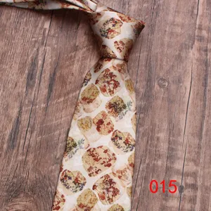 Cravatte imprimee pour homme mode, design floral vintage, elegante cravatte de mariage.