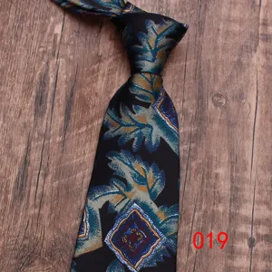 Cravate homme imprimée détail, motif cachemire floral vintage, cravate de mariage élégante.