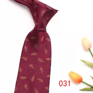 Burgundy men's business tie with elegant leaf jacquard pattern, perfect for formal wear.