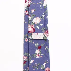 Paarse katoenen bloemen das detail, elegante rozen print smalle das voor herenmode.