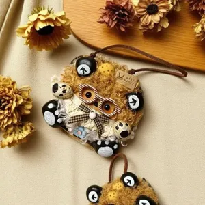 Ciondolo bambola di peluche carino fatto a mano regalo creativo morbido per bambini e ragazze