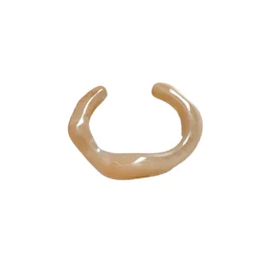 Minimalist irregular acrylic open bangle bracelet for women, chic trendy daily fashion jewelry.