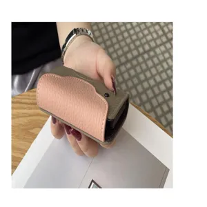 Genuine leather elephant card holder, cute minimalist coin purse and slim slim wallet for women.