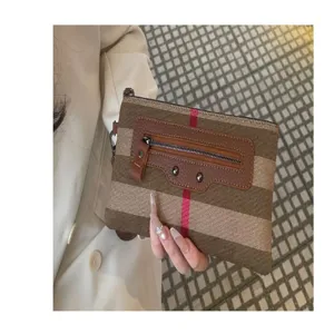 Τσάντα clutch από καμβά και δέρμα γυναικεία μόδα premium τσάντα τηλεφώνου designer detail