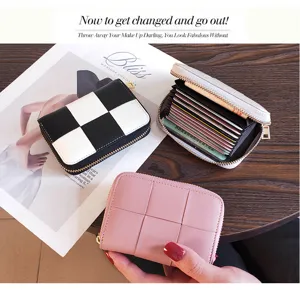 Porte-cartes zippé compact avec plusieurs fentes et un design en cuir élégant pour femmes